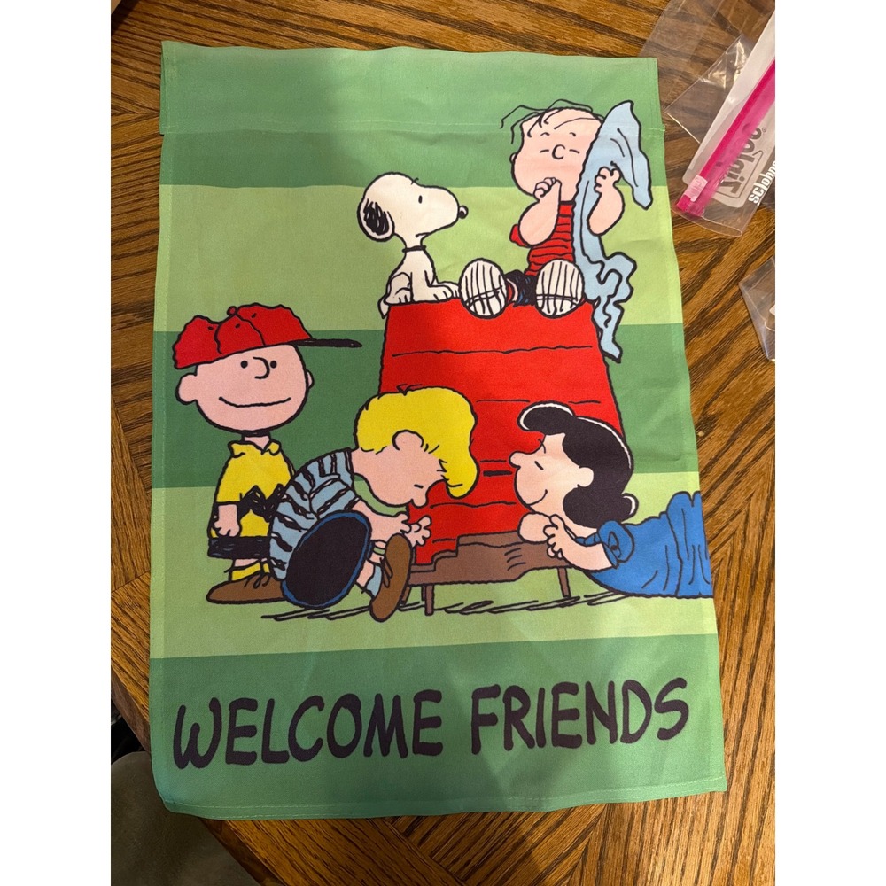 Peanuts Snoopy Charlie Brown Welcome Friends Garden Flag Green Striped Banner